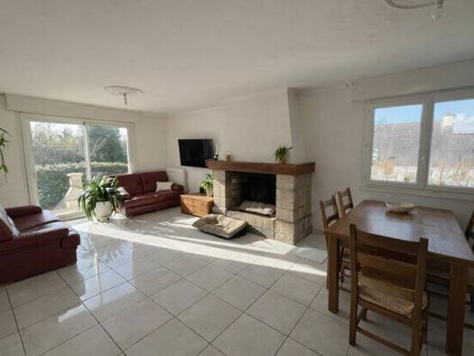 Maison à vendre 384 800 € 6 pièces 4 chambres 153 m² 952 m² de terrain Bourg Nord Moëlan-sur-Mer 29350