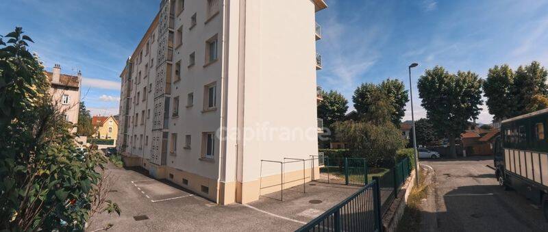Appartement 4 pièces 72 m² · à Saint-Marcellin · 72 m² · 115 000 €