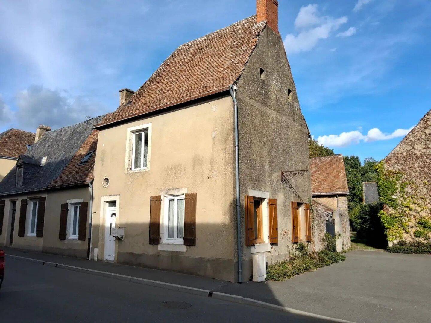 Maison 8 pièces 188 m² · à Courcelles-la-Forêt · 188 m² · 164 000 €