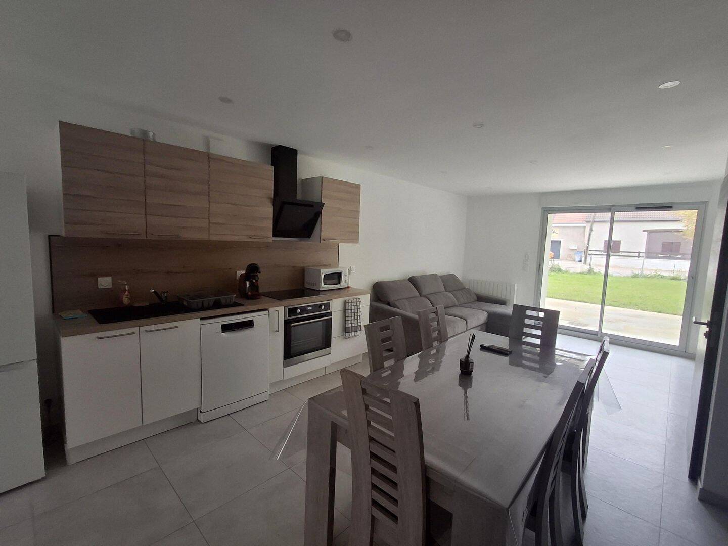 Maison 4 pièces 100 m² · à Tavaux · 100 m² · 1 300 €/mois
