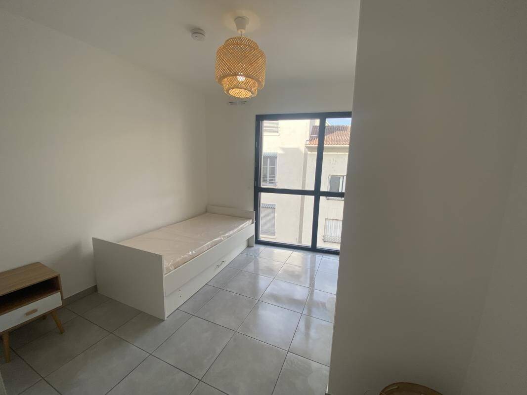 Appartement 1 pièce 17 m² · à Lyon 7ème Arrondissement · 17 m² · 454 €