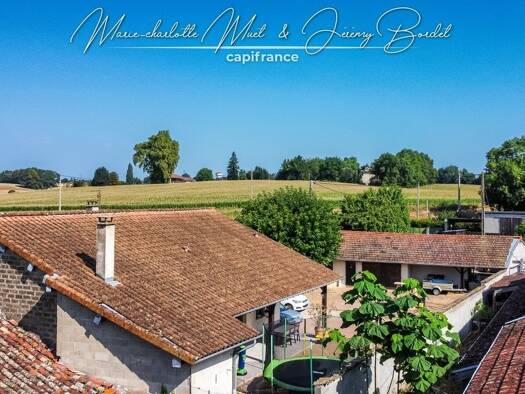 Maison à vendre 235 000 € 4 pièces 3 chambres 111 m² Chavannes-sur-Reyssouze 01190