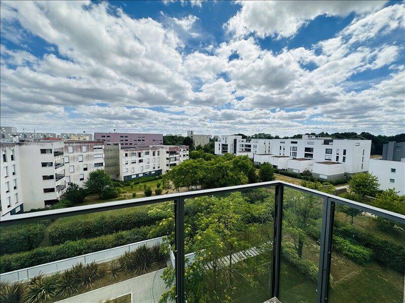 Appartement - 5ème étage - 62 m2 - 3 pièces - Non meublé — 1