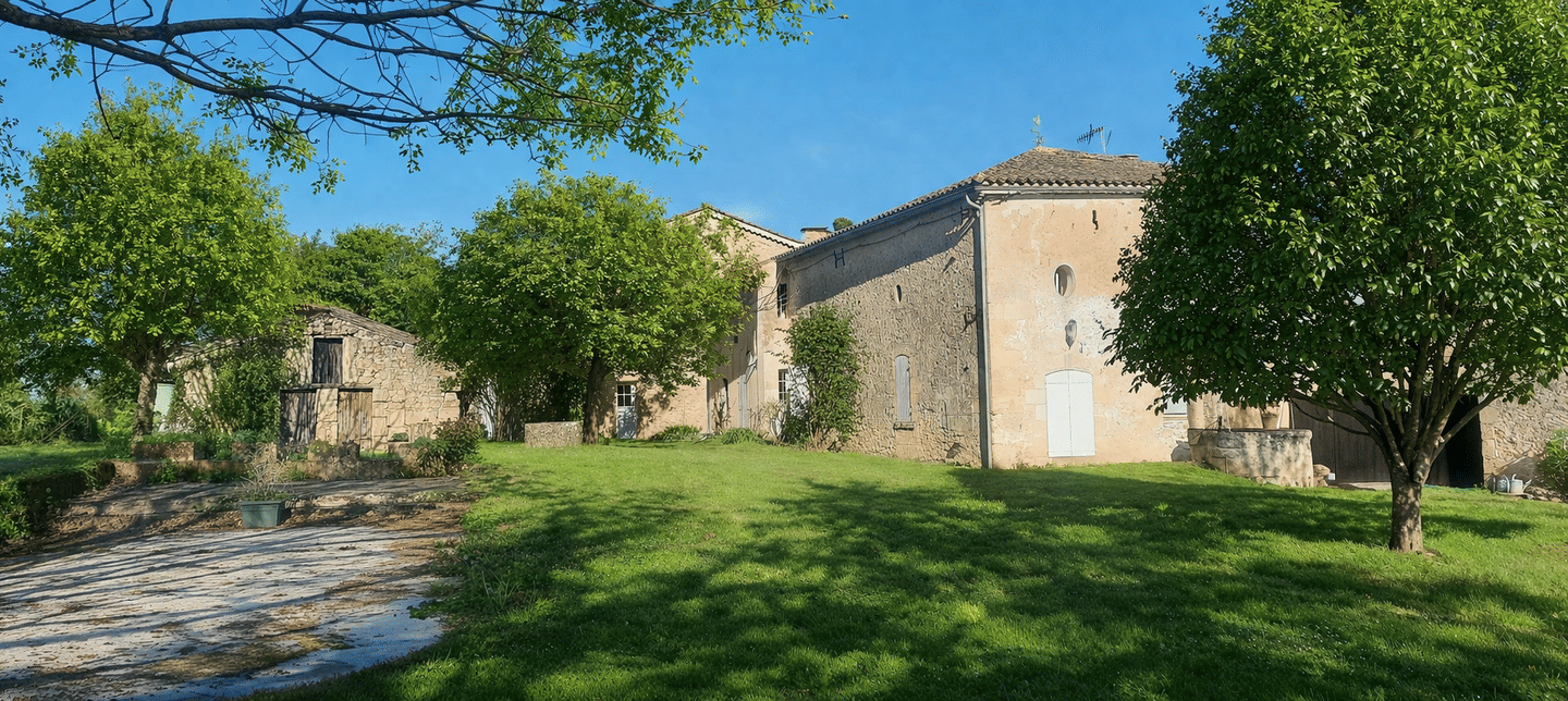 Maison 10 pièces 375 m² · à Cessac · 375 m² · 478 000 €