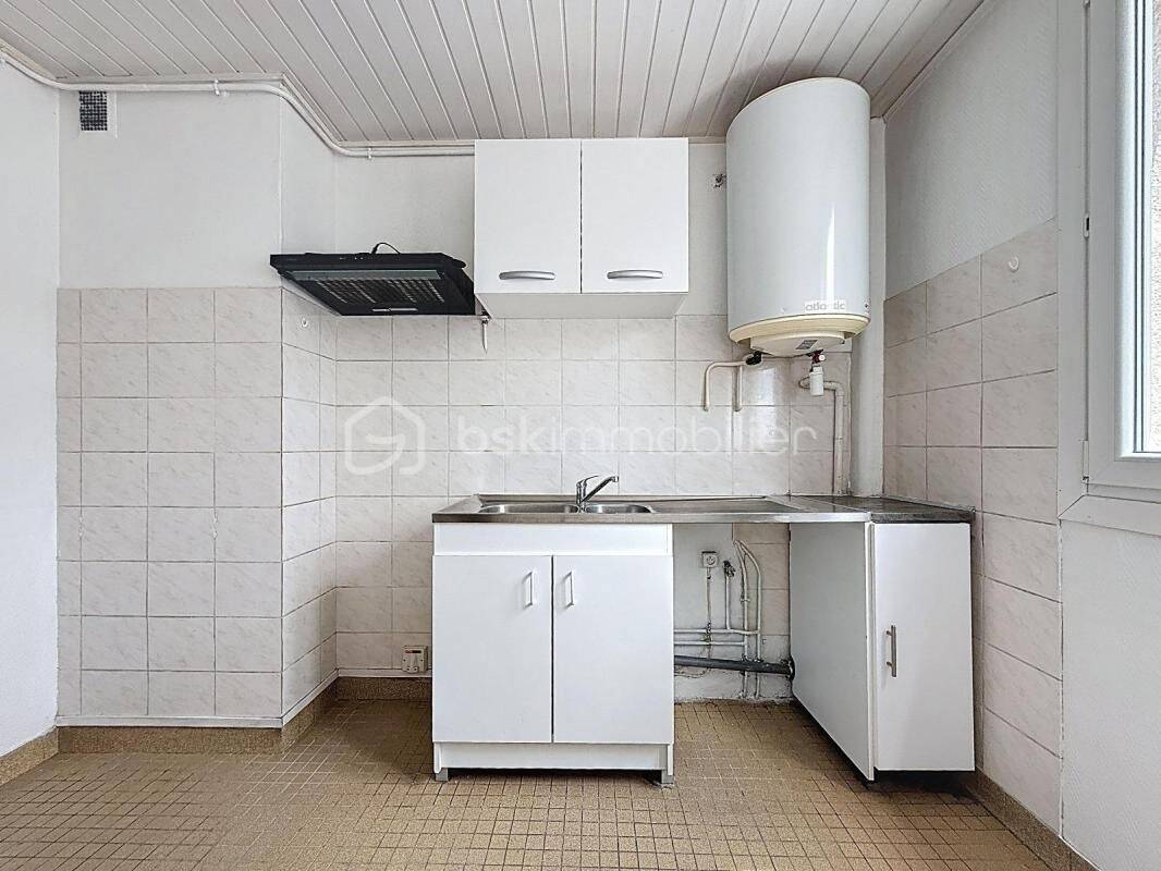 Appartement 3 pièces 49 m² · à Le Blanc-Mesnil · 49 m² · 155 000 €