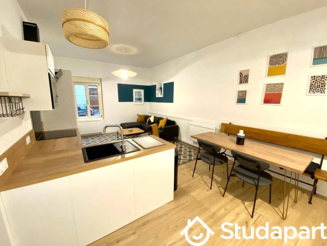 1 pièce 11 m² · à Les Ponts-de-Cé · 11 m² · 450 €