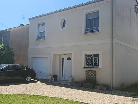 Maison à vendre 127 200 € 5 pièces 4 chambres 123 m² 706 m² de terrain Pineuilh 33220