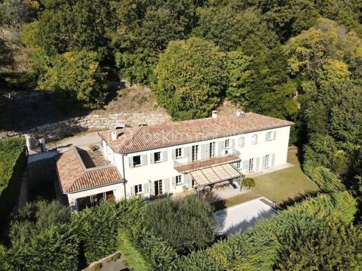 Villa à vendre 750 000 € 12 pièces 8 chambres 433 m² Vaugines-Les Faisses-Peyrard Draguignan 83300