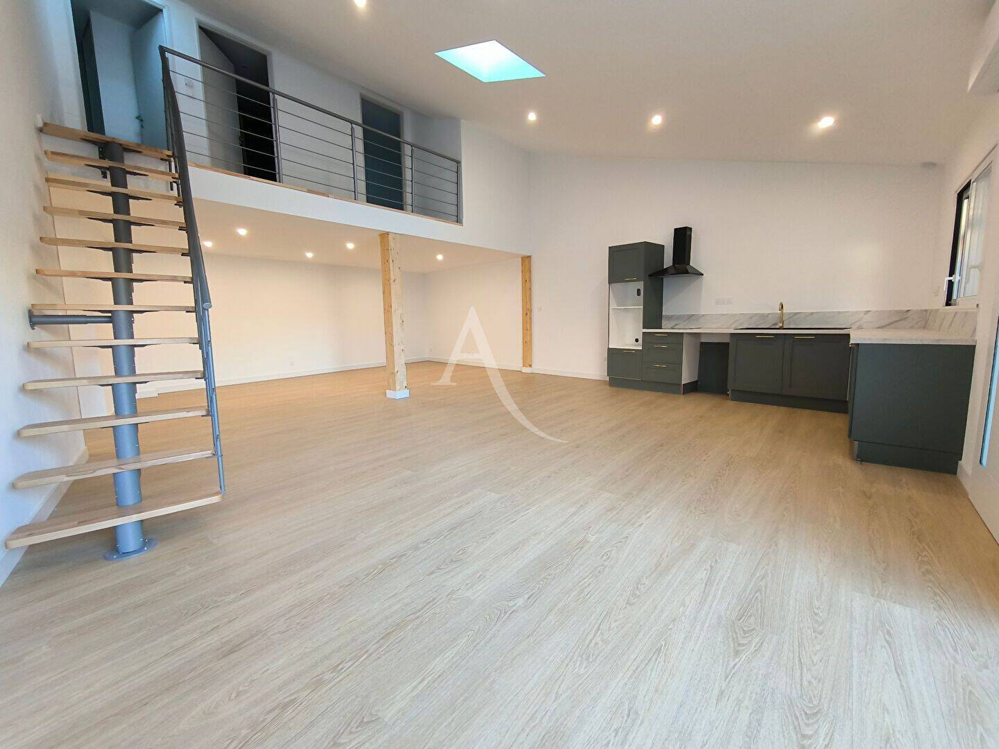 Appartement 4 pièces 120 m² · à Mirepeisset · 120,1 m² · 1 000 €