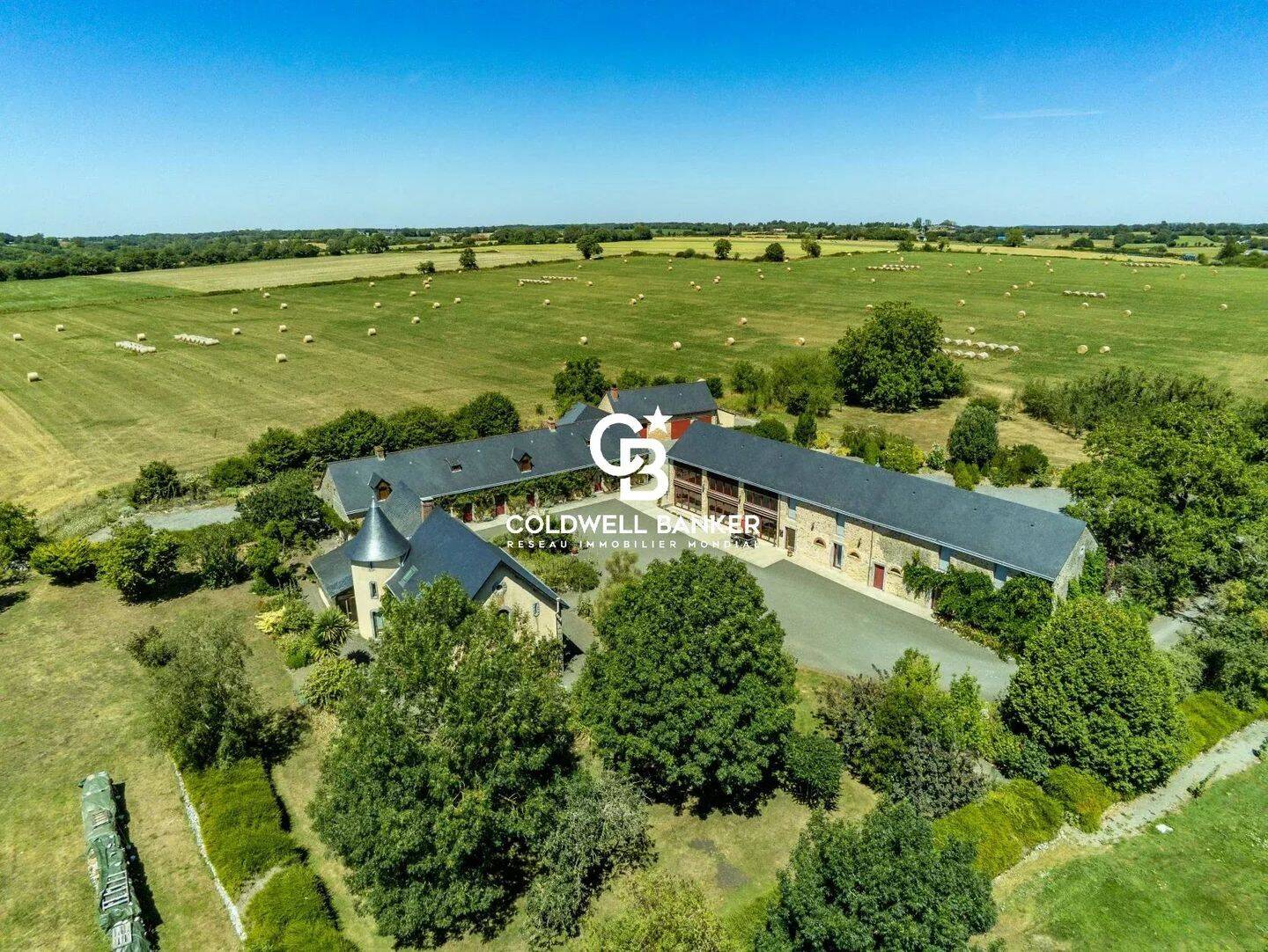 Maison 21 pièces 830 m² · à Sablé-sur-Sarthe · 830 m² · 699 000 €