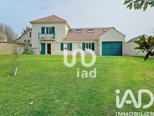 Maison à vendre 650 000 € 8 pièces 6 chambres 205 m² 4 746 m² de terrain Centre Nord Tournan-en-Brie 77220