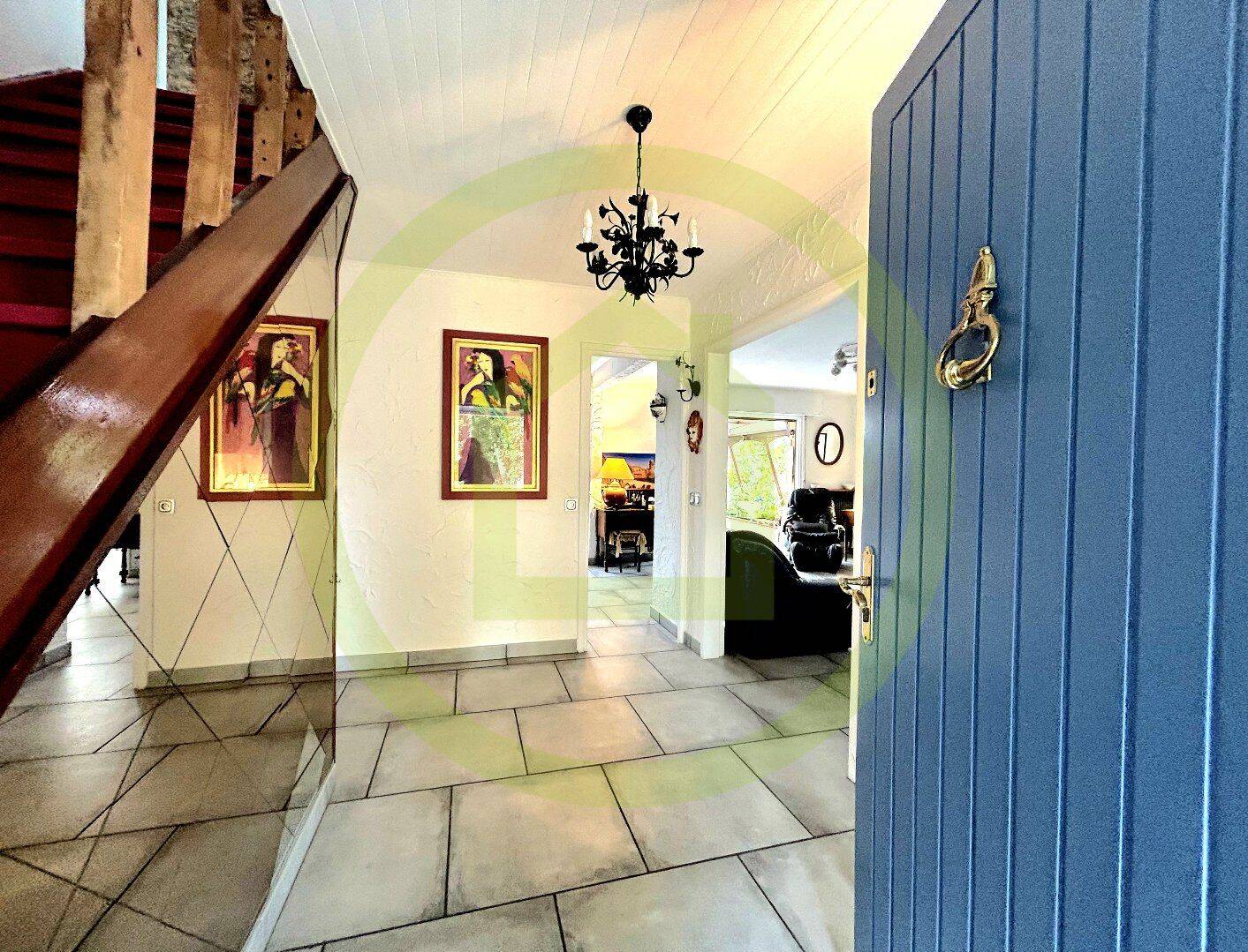 Maison 9 pièces 173 m² · à Bouchain · 173 m² · 414 000 €