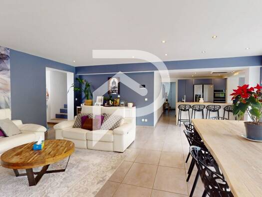 Maison à vendre - Première occupation 699 000 € 8 pièces 6 chambres 243 m² 565 m² de terrain Cité SNCF Verneuil-sur-Seine 78480