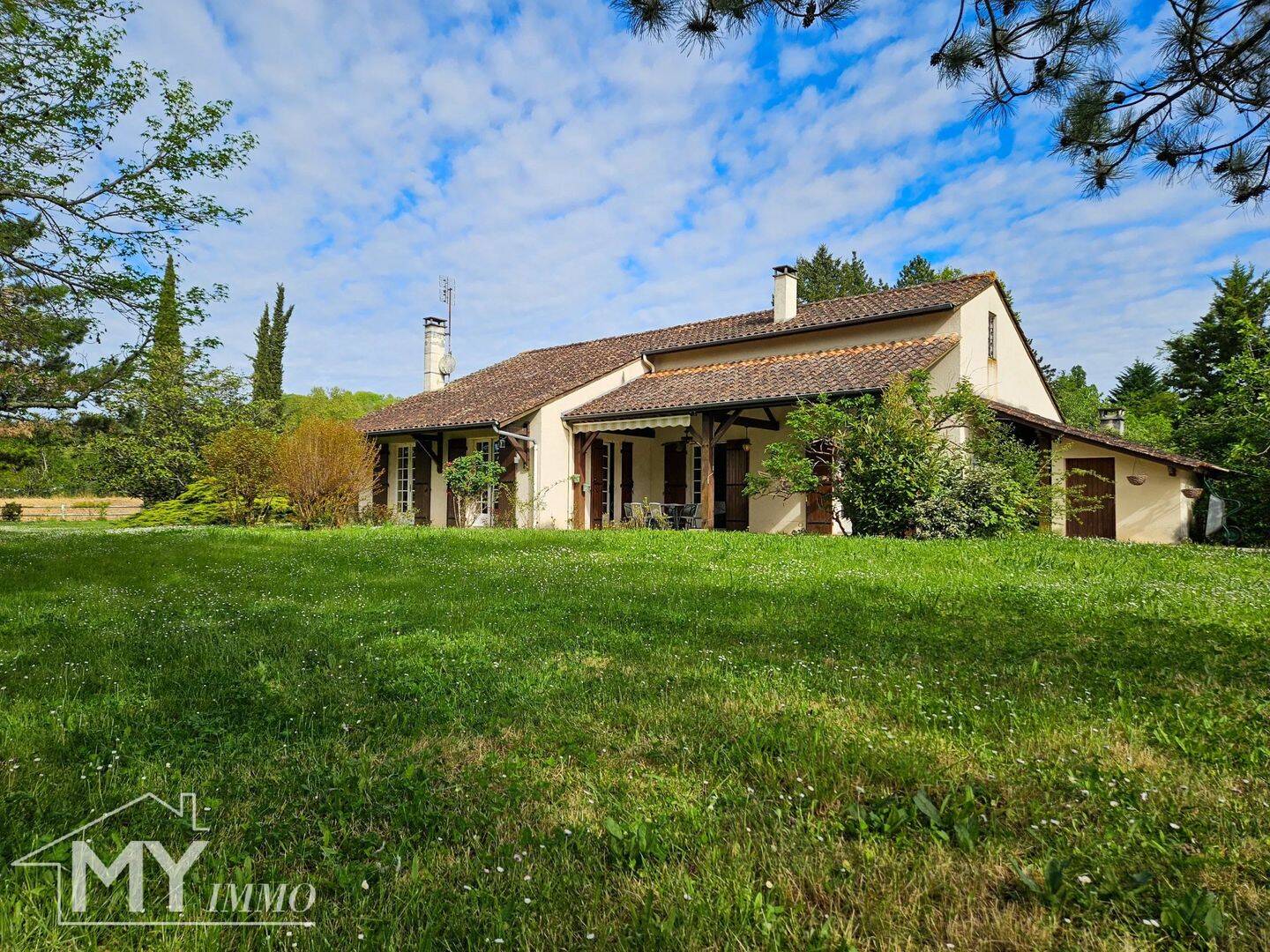 Maison 6 pièces 170 m² · à Montcaret · 169,5 m² · 227 000 €