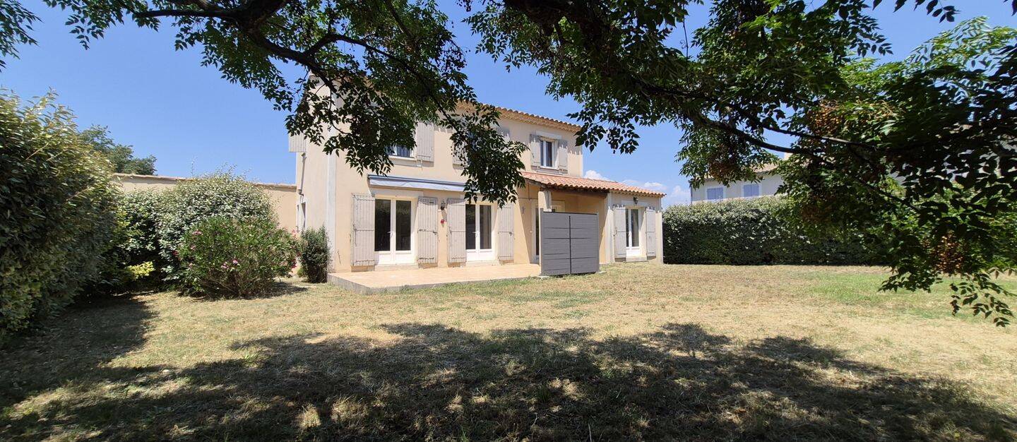 Maison 5 pièces 114 m² · à Robion · 113,7 m² · 415 000 €
