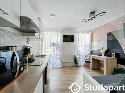 1 pièce 14 m² · à Saint-Pierre-du-Perray · 14 m² · 470 €