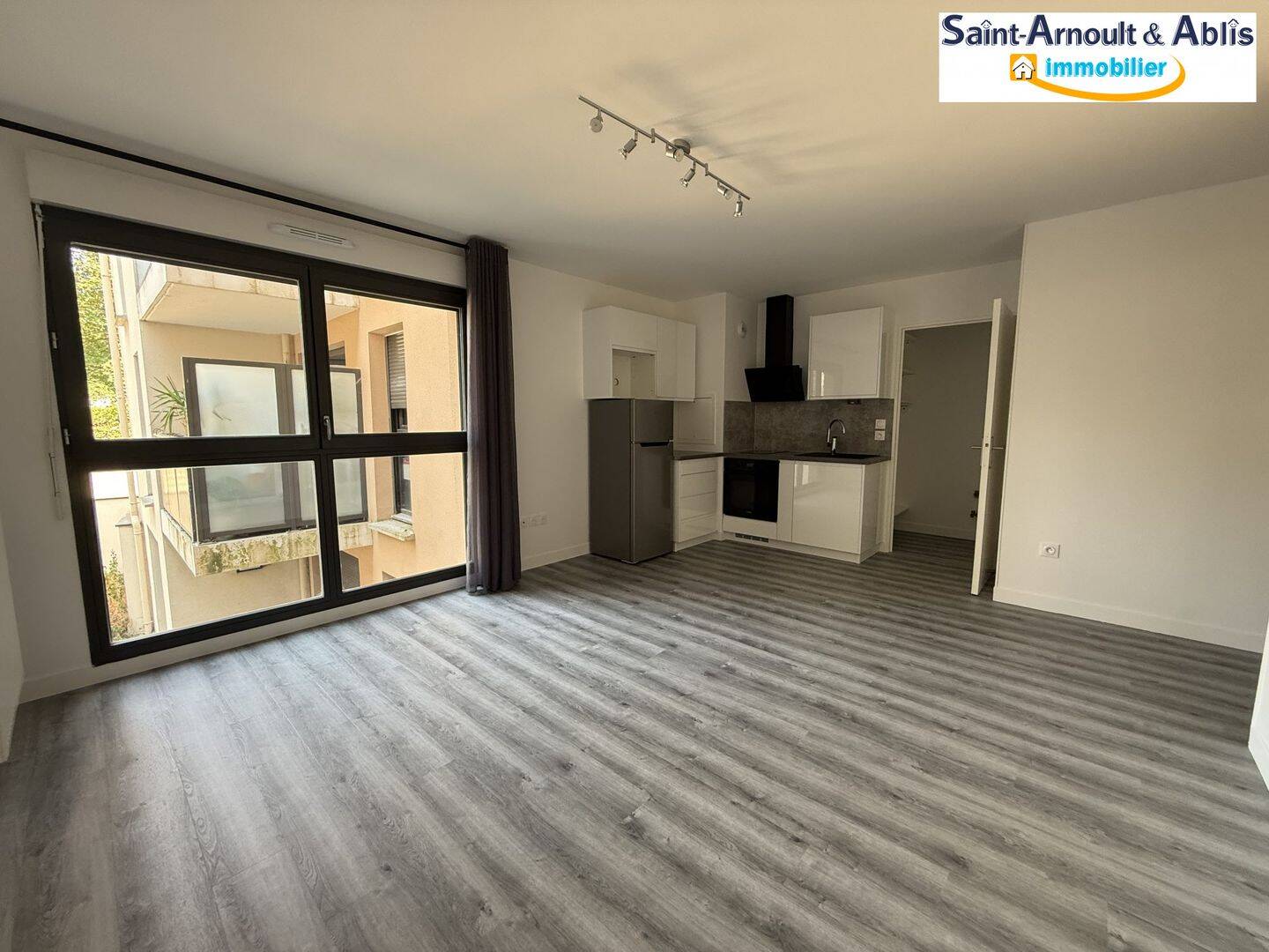 Appartement 1 pièce 31 m² · à Saint-Arnoult-en-Yvelines · 30,7 m² · 650 €
