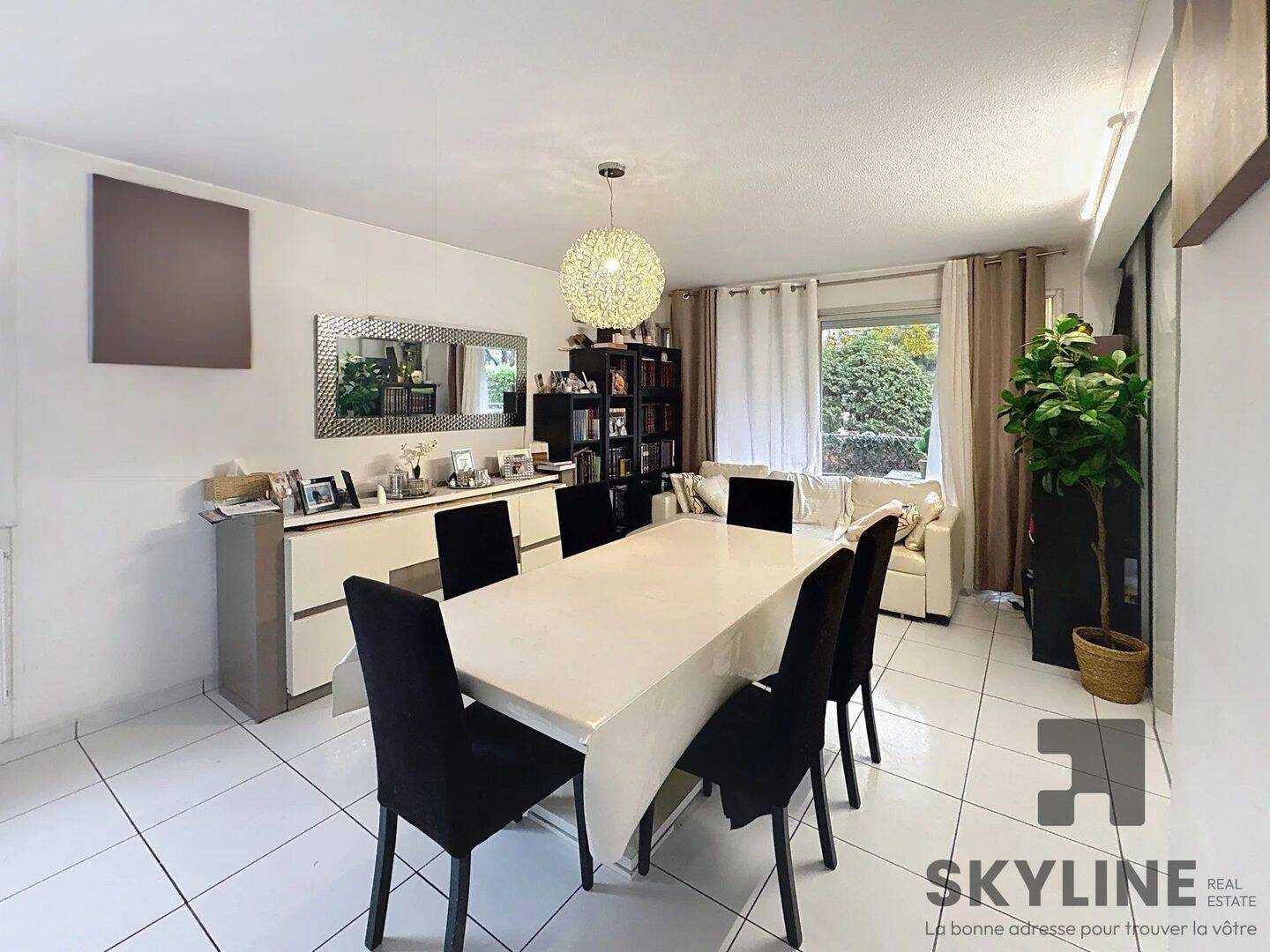 Appartement 4 pièces 81 m² · à Marseille 10ème Arrondissement · 81,5 m² · 275 000 €