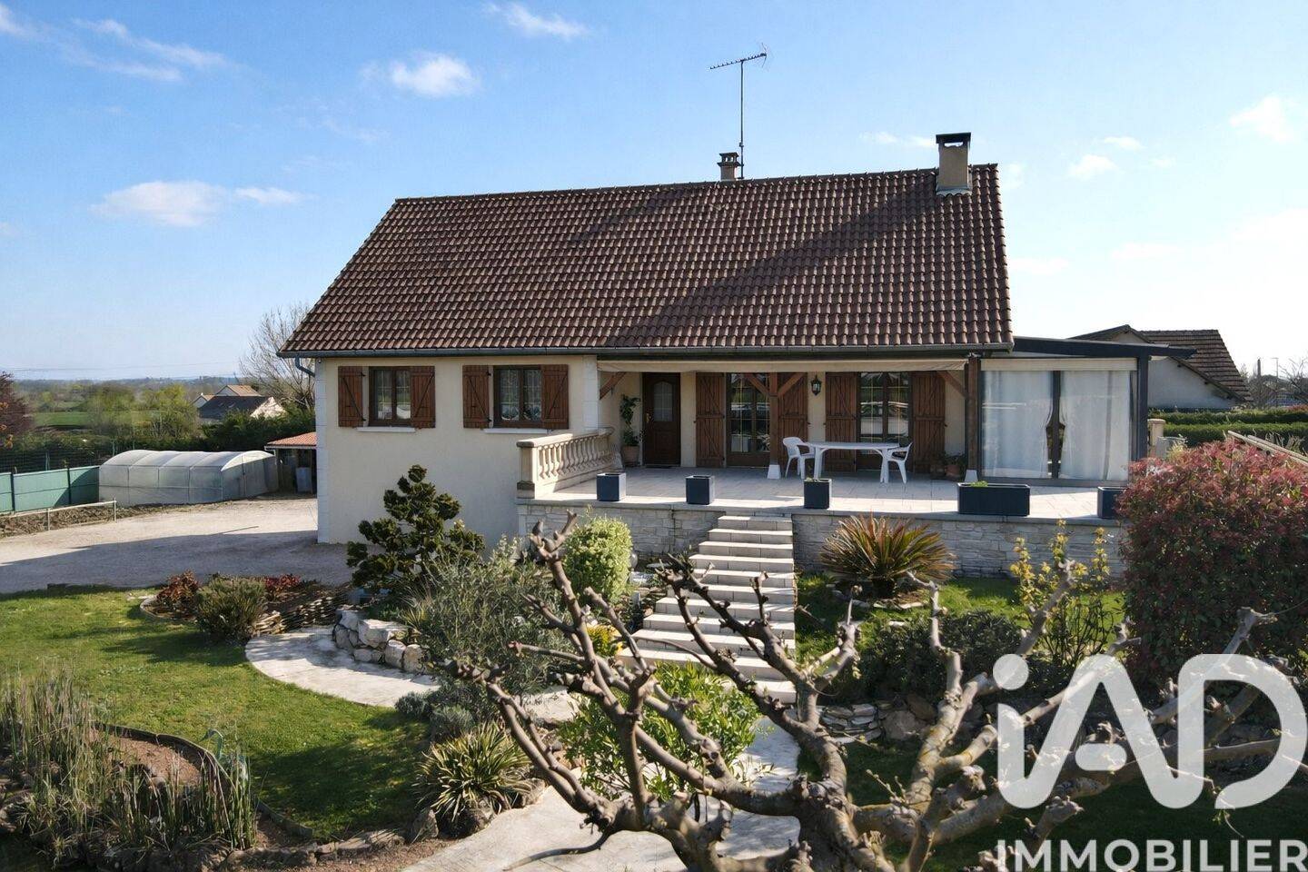 Maison 5 pièces 108 m² · à Varennes-le-Grand · 108 m² · 298 000 €