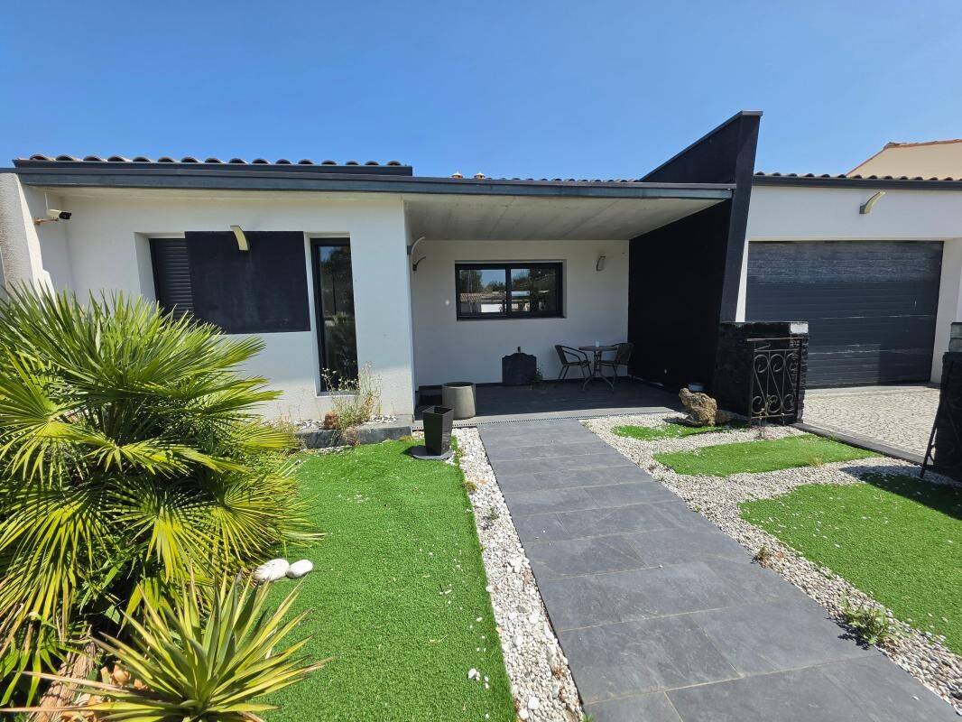 Maison 4 pièces 145 m² · à Saint-Sauveur-d'Aunis · 145 m² · 364 000 €
