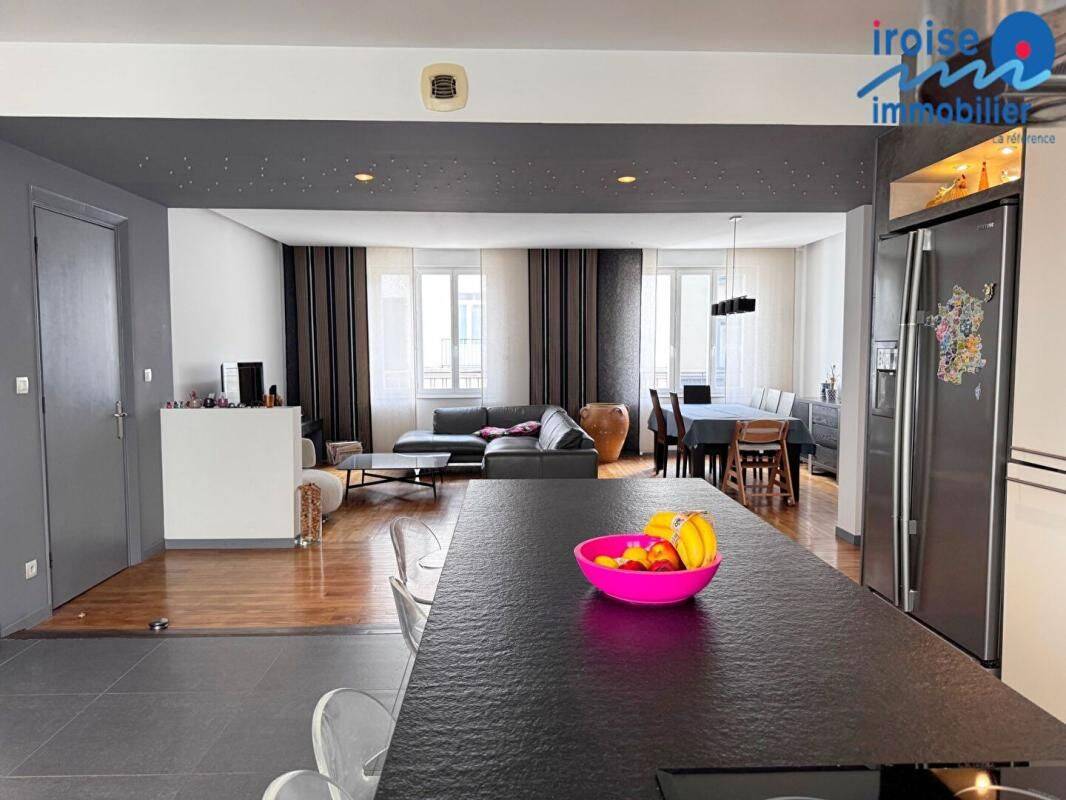 Appartement 6 pièces 138 m² · à Brest · 138 m² · 353 000 €