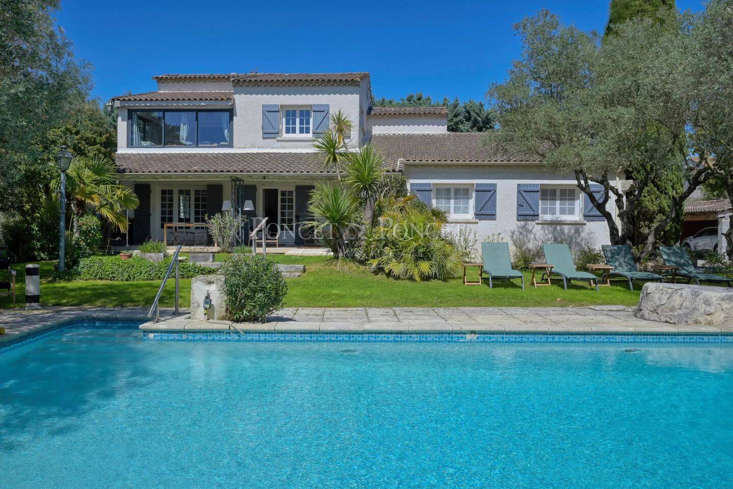 Maison 8 pièces 182 m² · à Saint-Mamert-du-Gard · 181,5 m² · 598 500 €