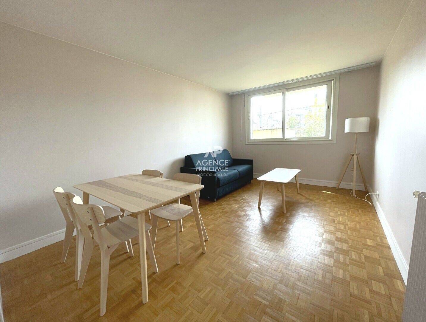 Appartement 1 pièce 33 m² · à Chaville · 33 m² · 210 000 €