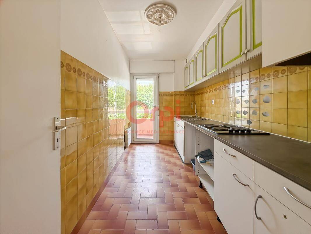 Appartement 2 pièces 57 m² · à Fréjus · 56,7 m² · 830 €