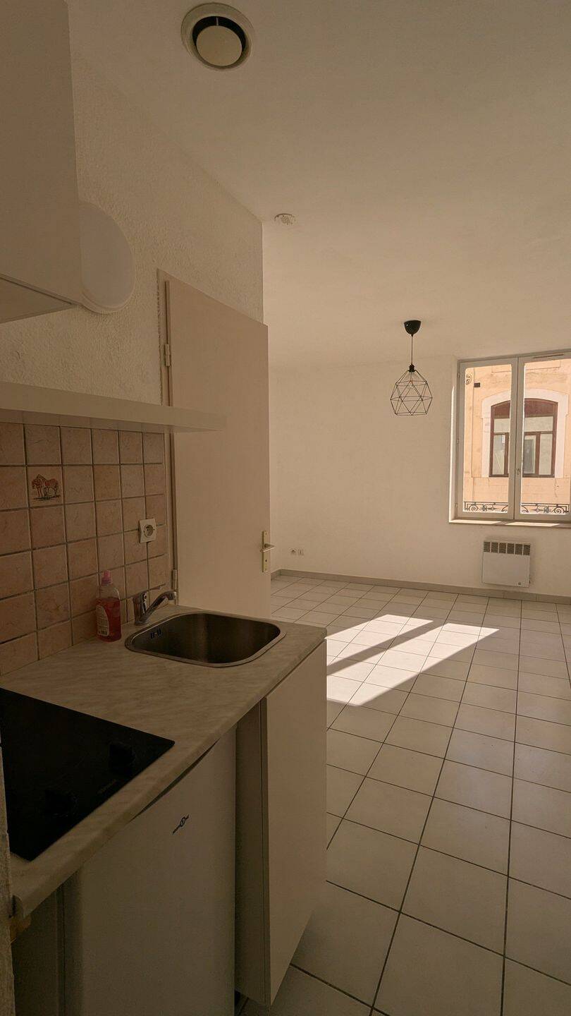 Appartement 1 pièce 17 m² · à Lyon 2ème Arrondissement · 17 m² · 556 €
