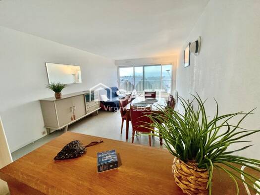 Appartement à vendre 219 000 € 2 pièces 1 chambre 47 m² Étage 3/3 Ouest Quiberon 56170