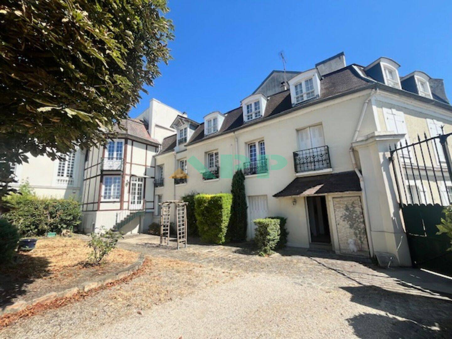 Appartement 3 pièces 75 m² · à Ablon-sur-Seine · 75,2 m² · 1 100 €/mois