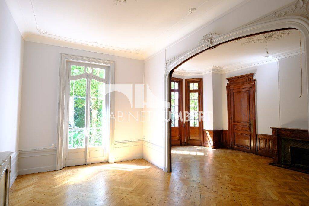 Appartement 6 pièces 198 m² · à Saint-Étienne · 198 m² · 1 530 €