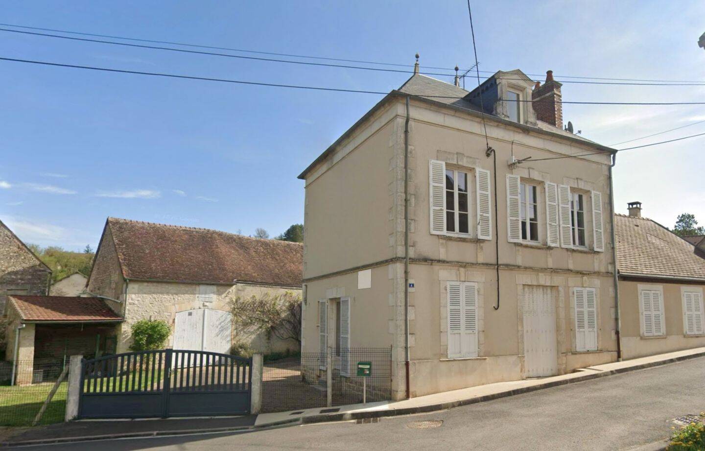 Maison 8 pièces 210 m² · à Auxerre · 210 m² · 267 000 €