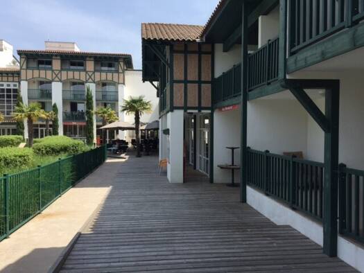 Local commercial à vendre 1 400 000 € 810 m² de surface de vente Moliets-et-Maa 40660