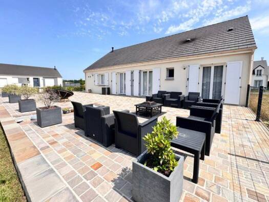 Maison à vendre 269 000 € 6 pièces 4 chambres 99 m² 686 m² de terrain Croth 27530