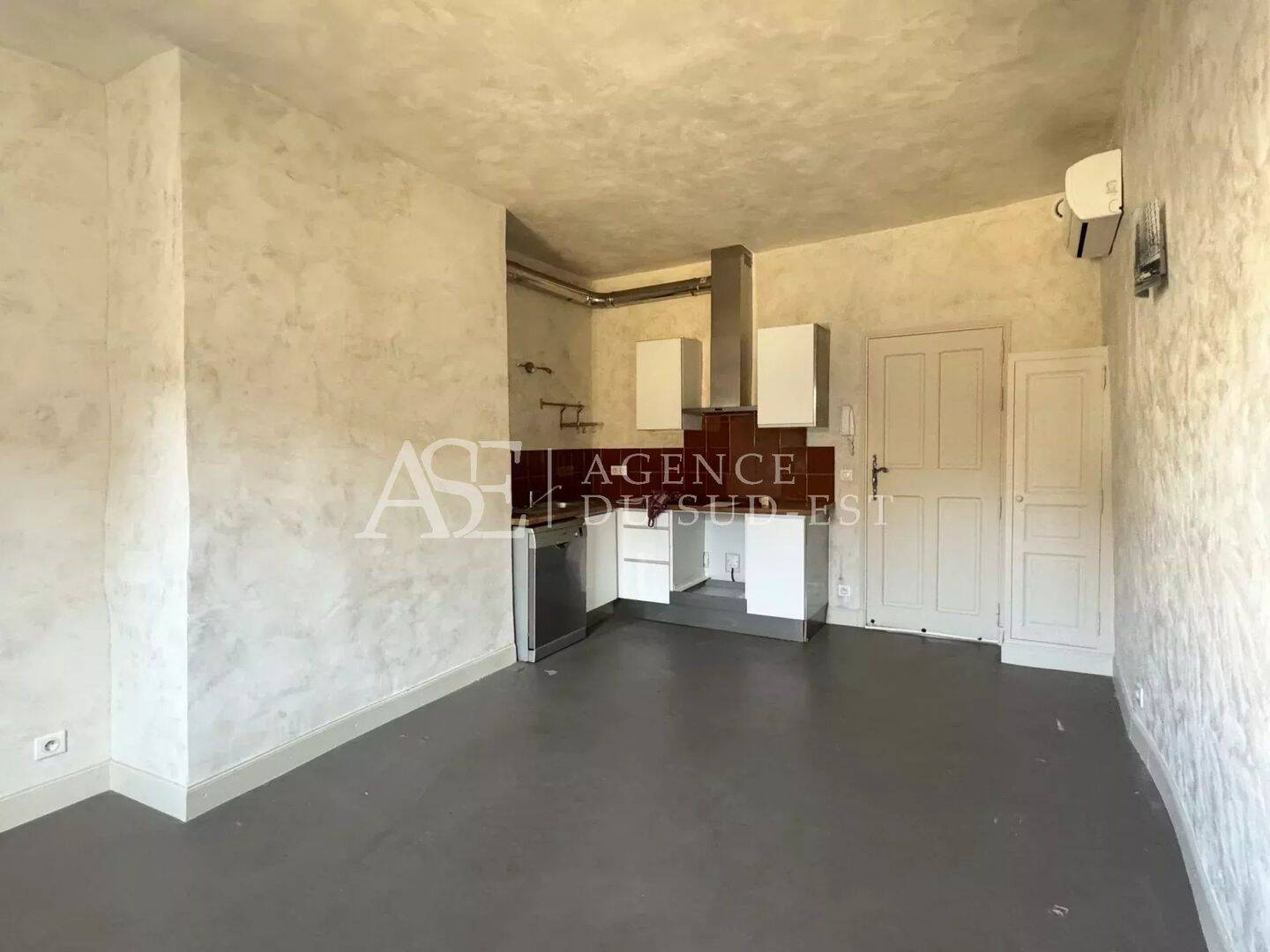 Appartement 2 pièces 57 m² · à Aix-en-Provence · 56,7 m² · 875 €
