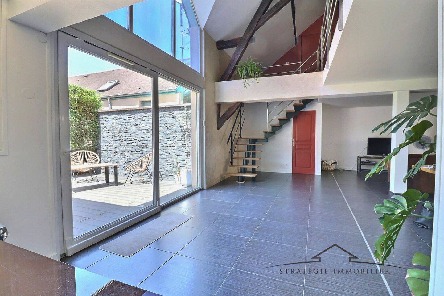 Maison 4 pièces 136 m² · à Chalon-sur-Saône · 136,1 m² · 250 000 €
