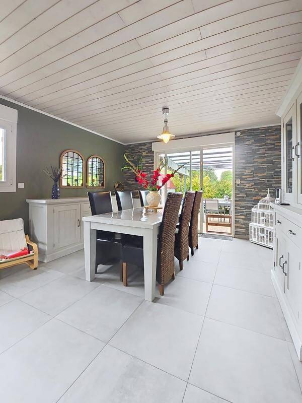 Maison 6 pièces 110 m² · à Huchenneville · 110 m² · 245 000 €