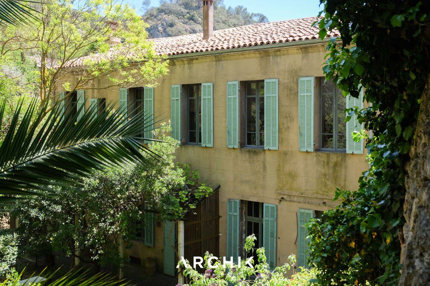 Maison 12 pièces 455 m² · à Barjols · 455 m² · 1 240 000 €