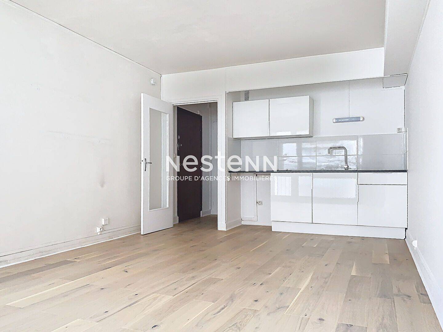 Appartement 1 pièce 30 m² · à Paris 14ème Arrondissement · 29,8 m² · 1 040 €/mois