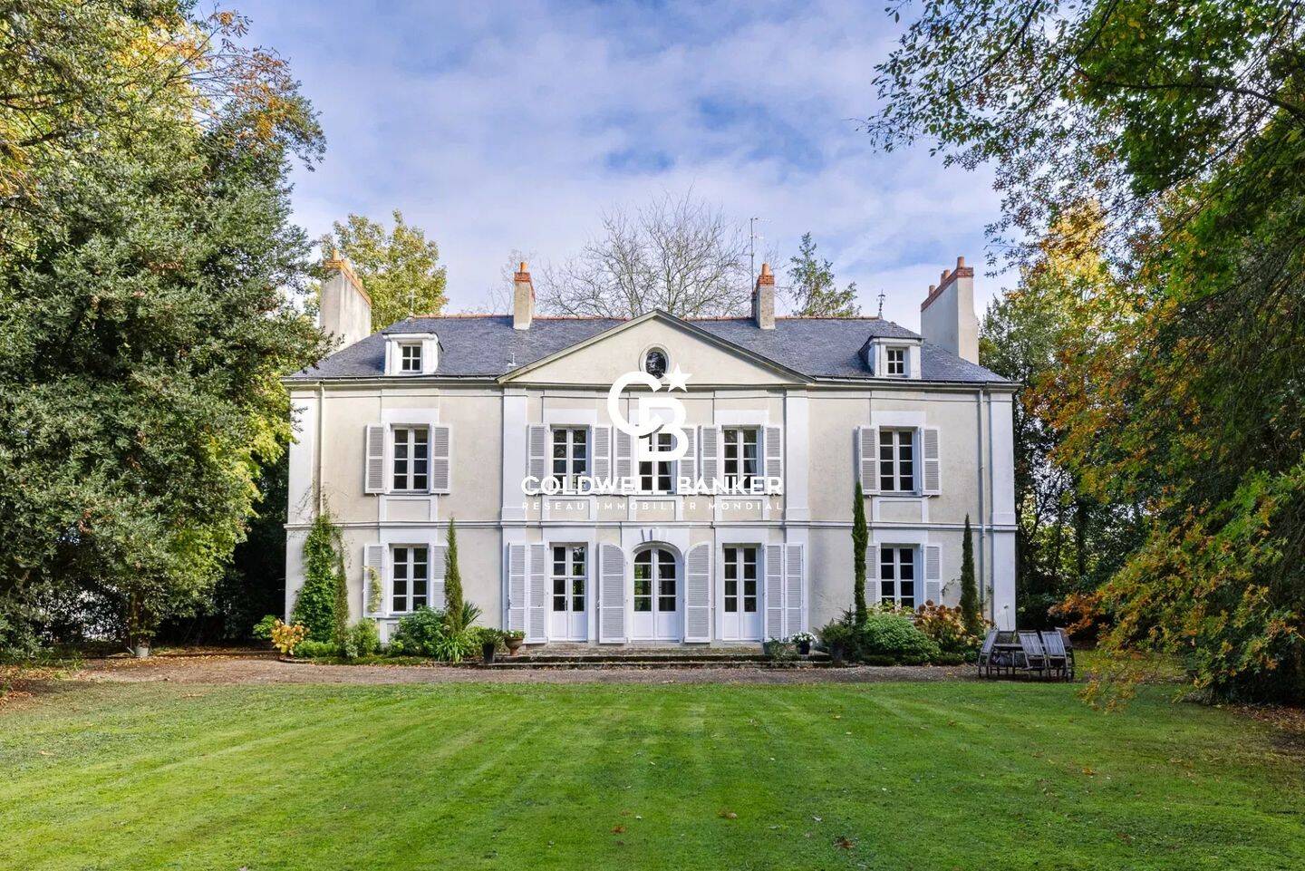 Maison 10 pièces 295 m² · à Sainte-Luce-sur-Loire · 295 m² · 849 680 €