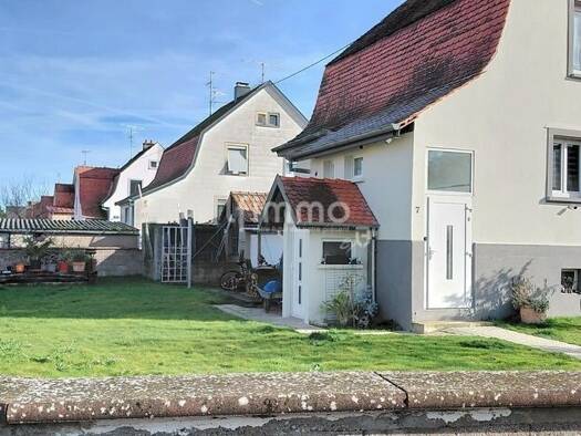 Maison à vendre 195 000 € 3 pièces 2 chambres 70 m² 372 m² de terrain Ensisheim 68190