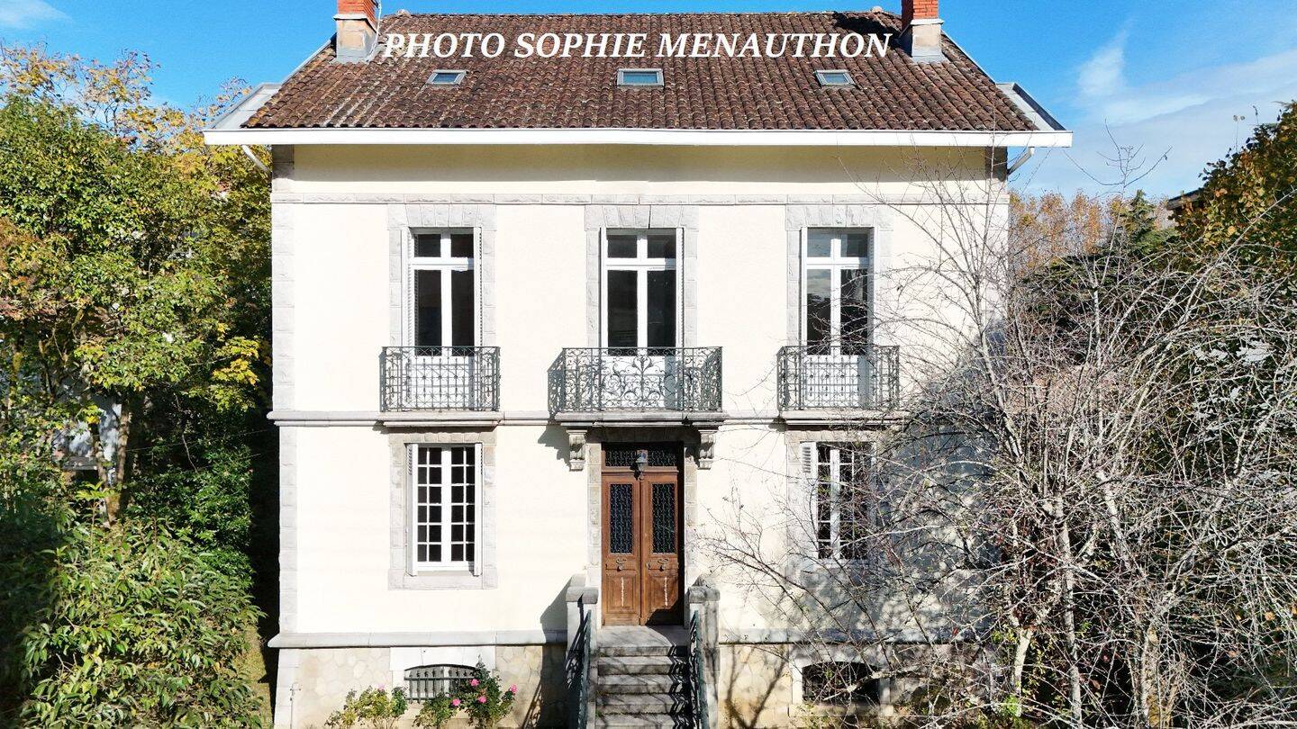 Maison 8 pièces 290 m² · à Dax · 290 m² · 686 000 €