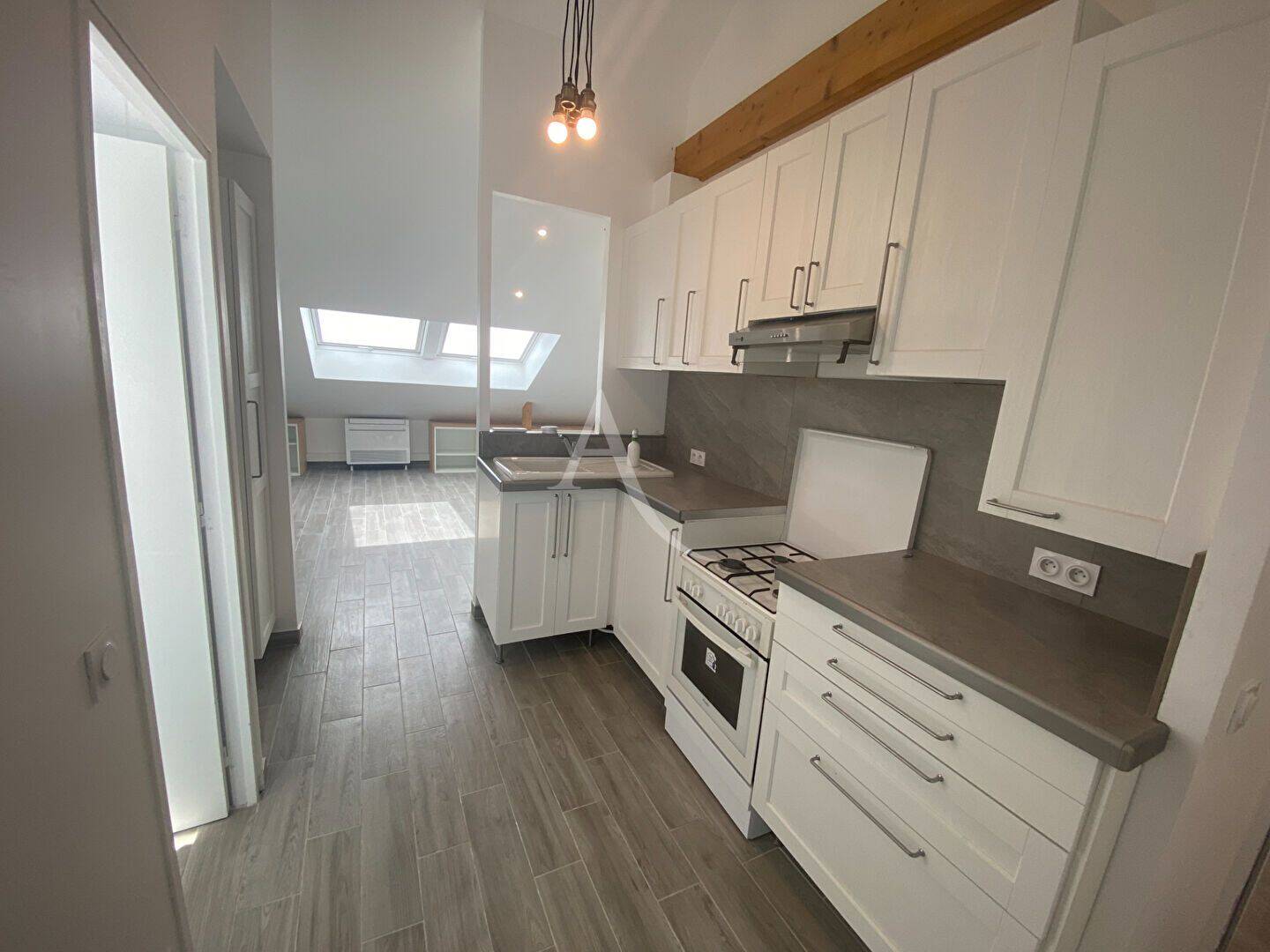 Appartement 2 pièces 27 m² · à Le Bourget · 27,4 m² · 890 €/mois