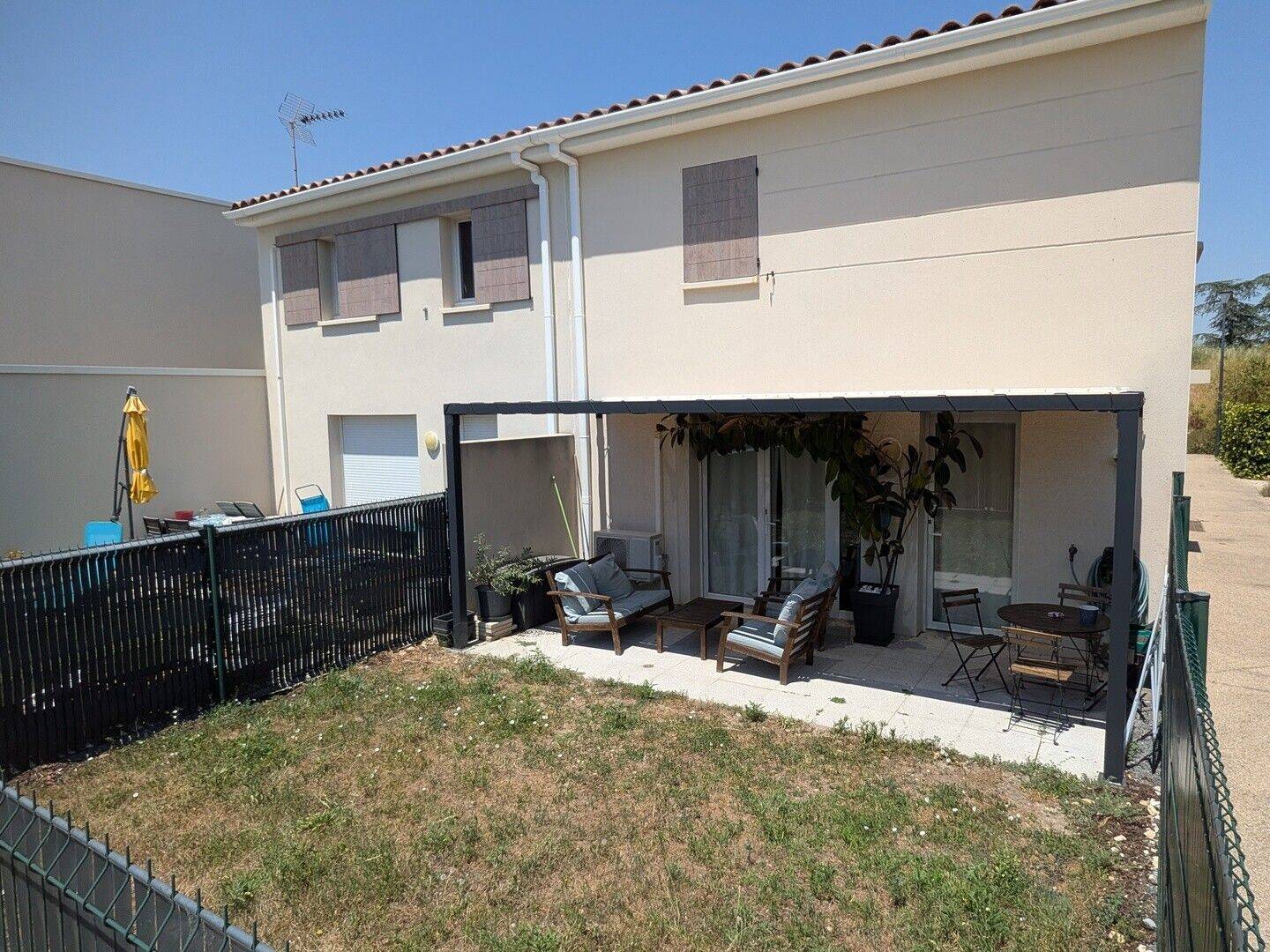 Maison 3 pièces 60 m² · à Villeneuve-lès-Avignon · 60 m² · 235 000 €