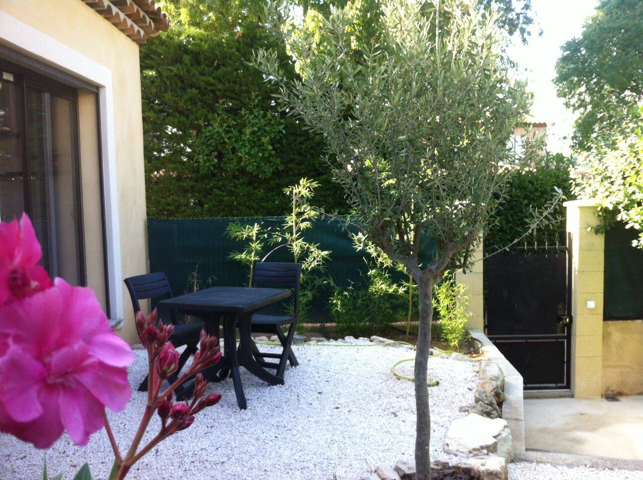 Appartement 2 pièces 27 m² · à Aix-en-Provence · 27 m² · 760 €