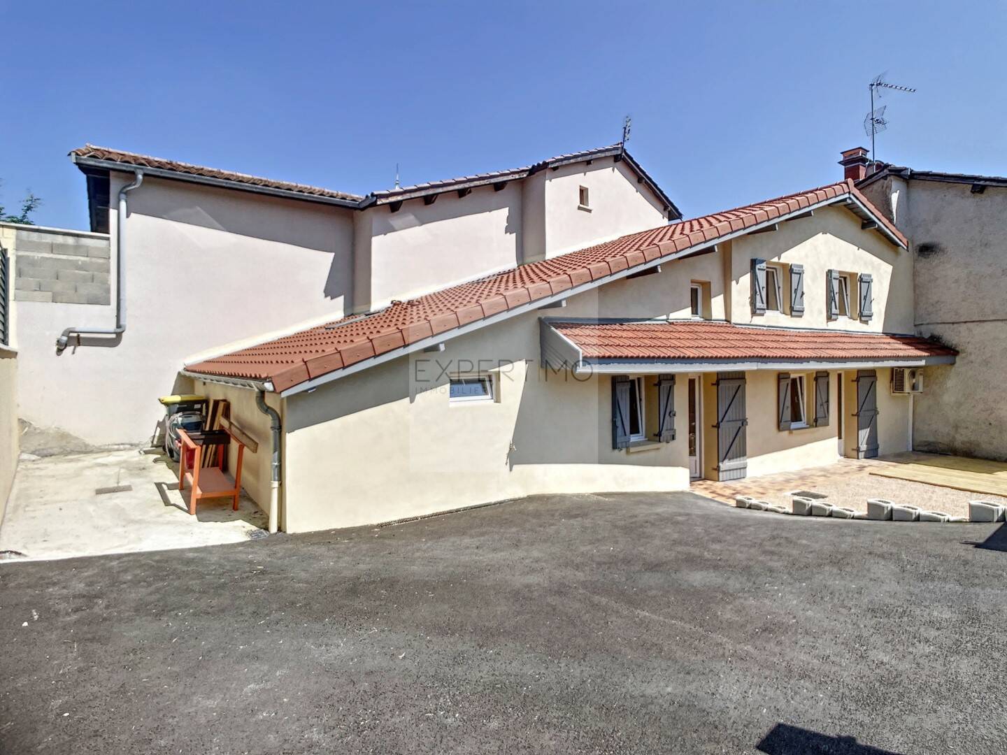 Maison 4 pièces 105 m² · à Reyrieux · 105 m² · 285 000 €