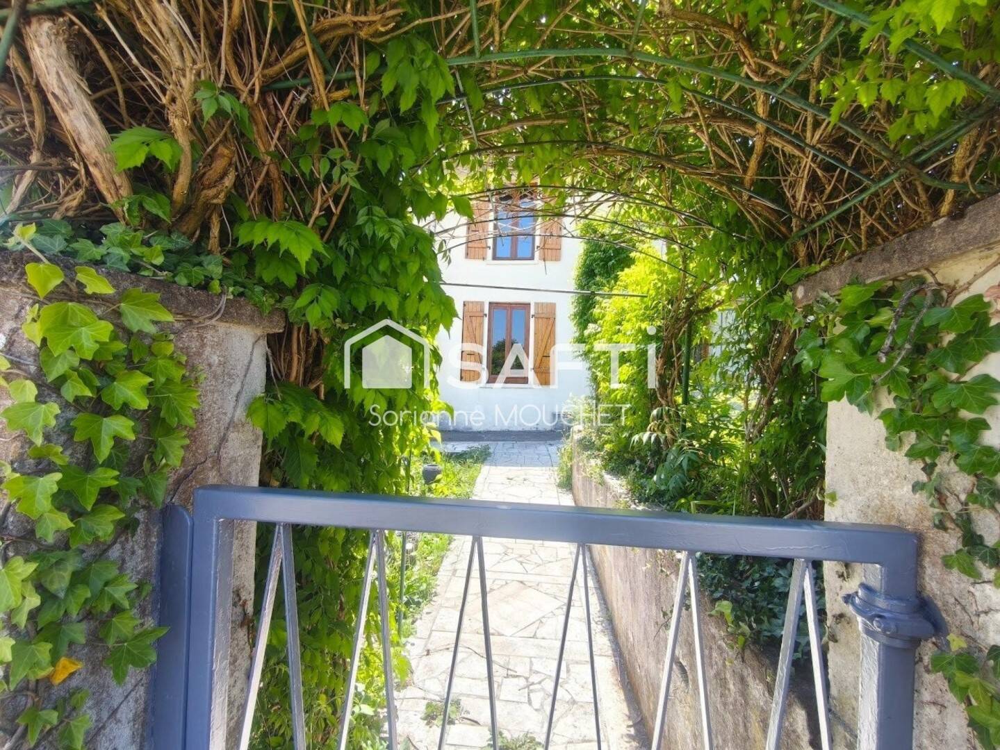 Maison 5 pièces 113 m² · à Bavans · 113 m² · 120 000 €