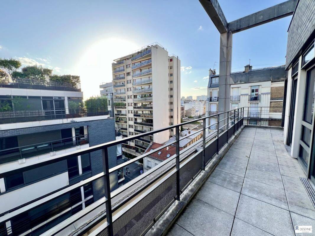 Appartement 4 pièces 85 m² · à Paris 15ème Arrondissement · 85 m² · 3 330 €