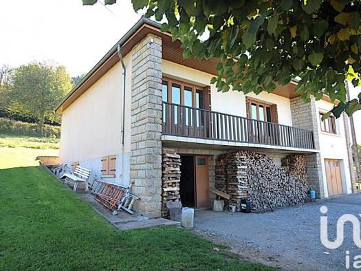 Maison de plain-pied à vendre 159 000 € 8 pièces 4 chambres 126 m² 6 176 m² de terrain Bourganeuf 23400